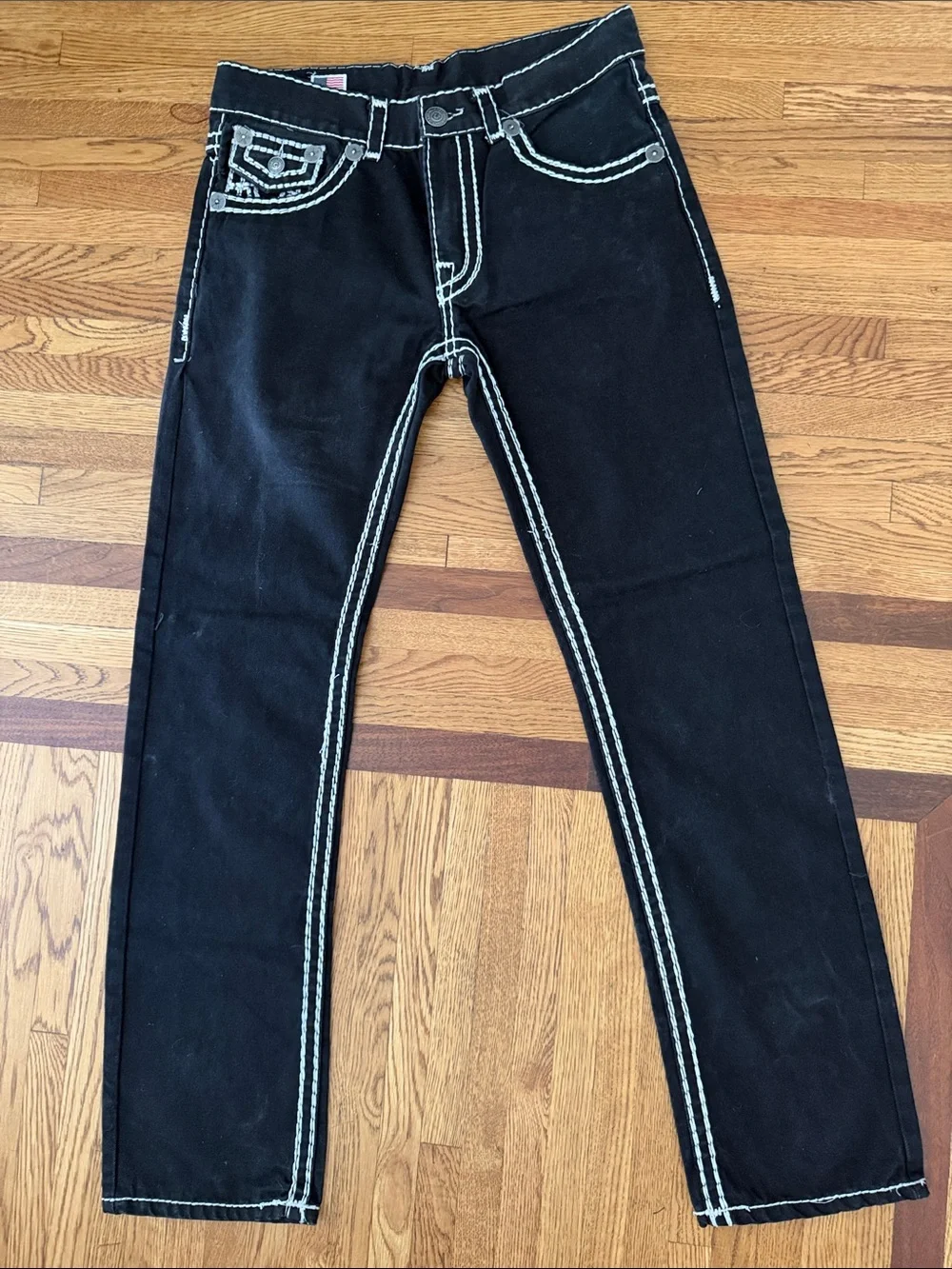True Religion Joey Super T Black Jeans with White Stitching 32 x 32 NWOT